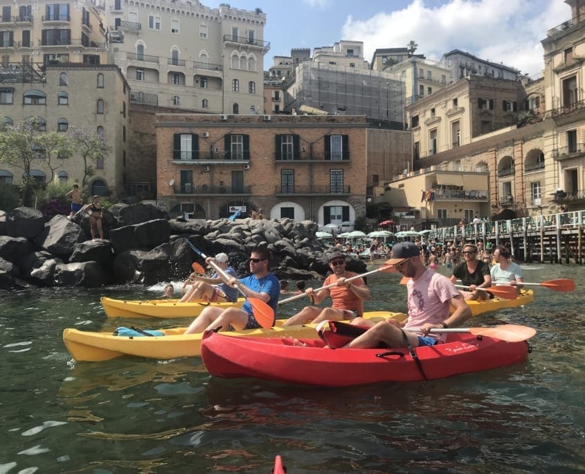 Kanoën in de Golf van Napels