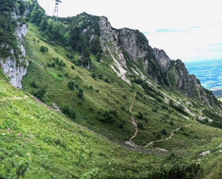 De weg omhoog naar de top van de Hochfelln: topactiviteit tijdens je tussenstop in Zuid-Duitsland.