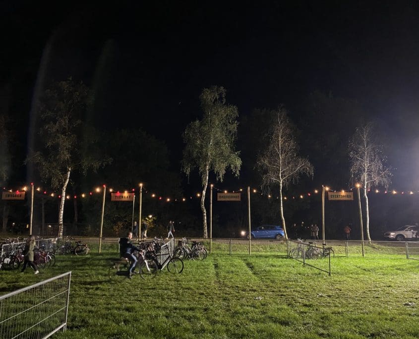 Ieder dorp zijn eigen fietsenrek: een festival op zijn Limburgs.