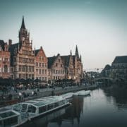 De oude haven van Gent; heerlijk om even rond te hangen. De oude haven van Gent; heerlijk om even rond te hangen.
